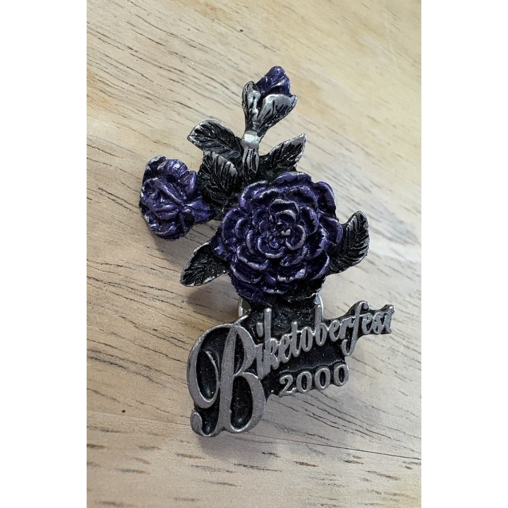 Biketoberfest 2000 Purple Rose Floral Brooch Motorcycle Souvenir Lapel Pin